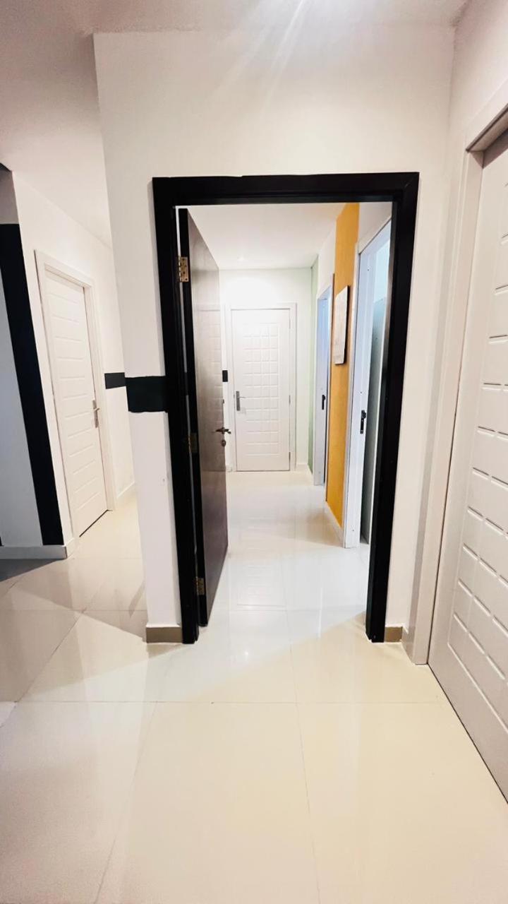 Executive Suite Room In Barsha 1 Near Moe Metro Dubai Exterior foto